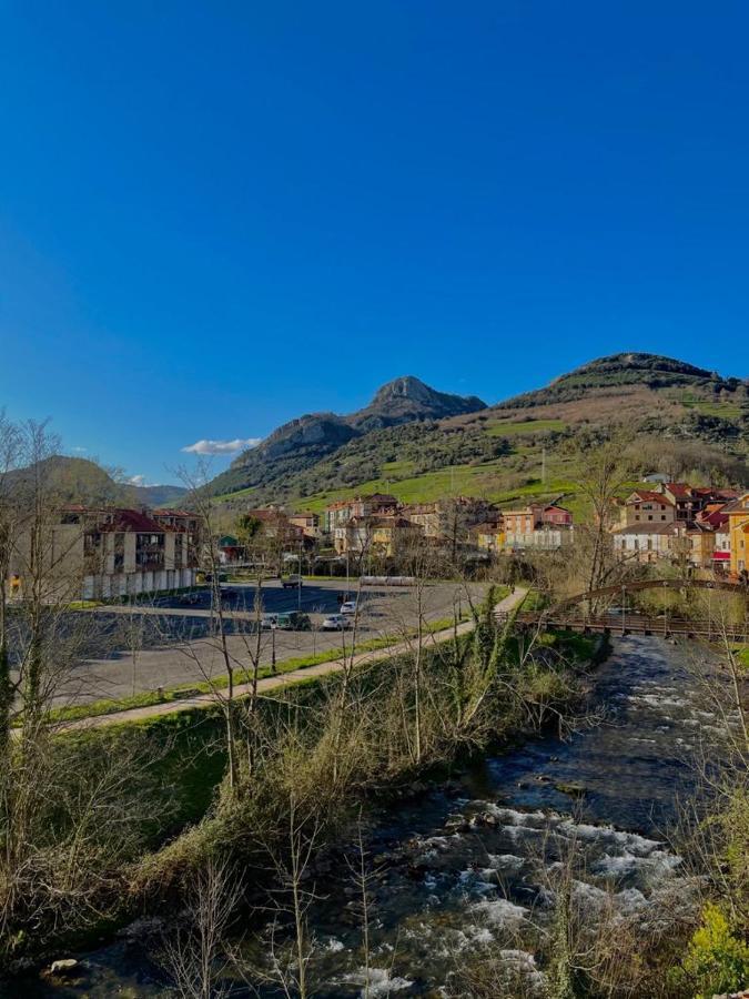 Hotel Rural El Torrejon Arenas De Cabrales Exteriör bild