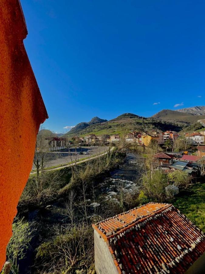 Hotel Rural El Torrejon Arenas De Cabrales Exteriör bild
