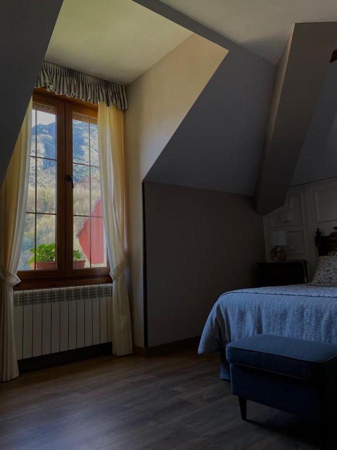 Hotel Rural El Torrejon Arenas De Cabrales Exteriör bild