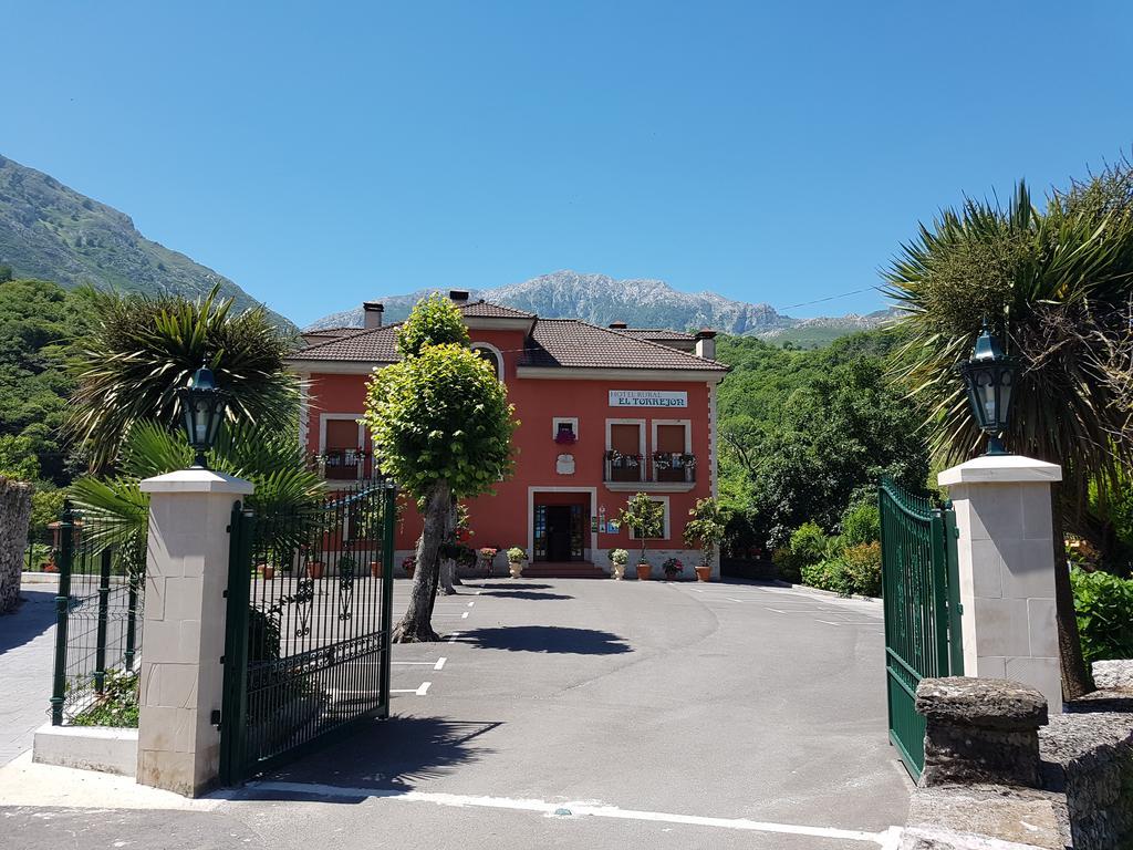 Hotel Rural El Torrejon Arenas De Cabrales Exteriör bild